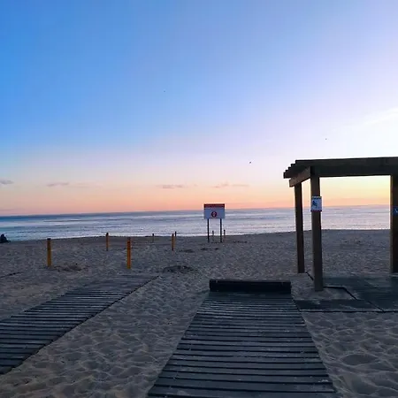 Blue Boat House - The Atlantic Breeze 纳扎雷