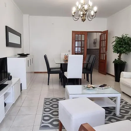 Blue Boat House - The Atlantic Breeze * 纳扎雷